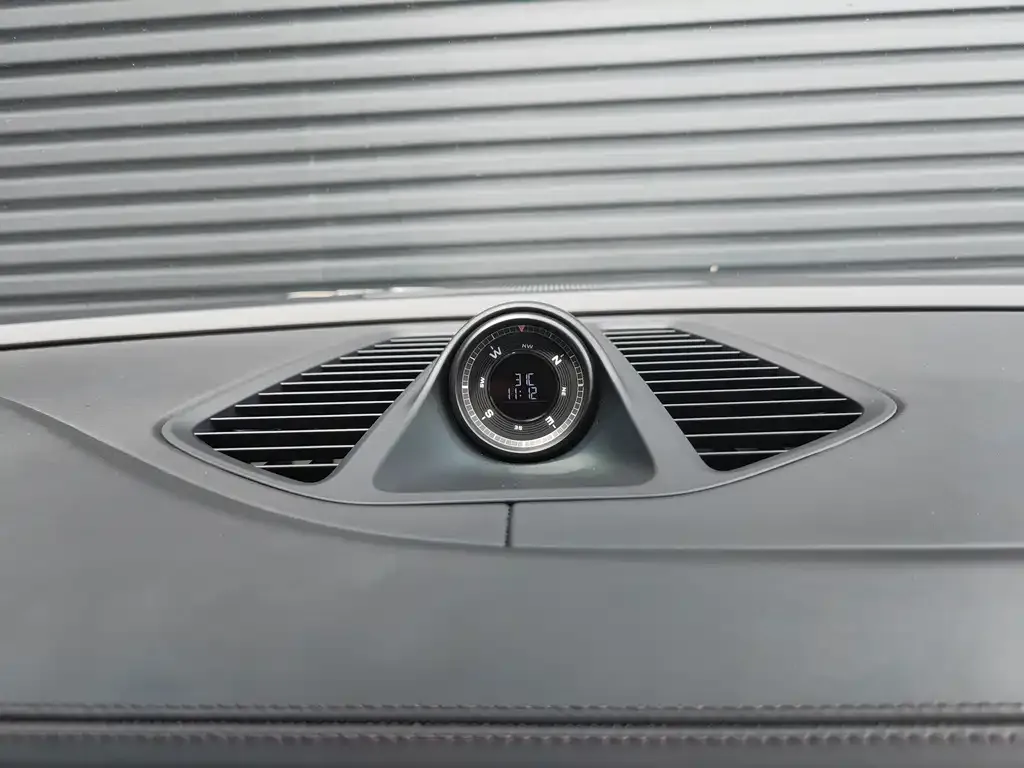 Porsche Macan EV 2025 из CN, фото 8