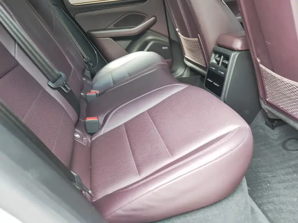 Porsche Macan EV 2025 из CN, фото 9