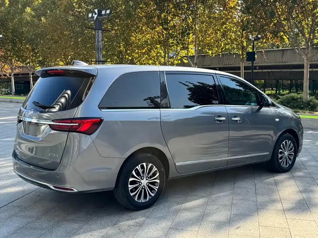 Buick GL8 2022 из CN, фото 5