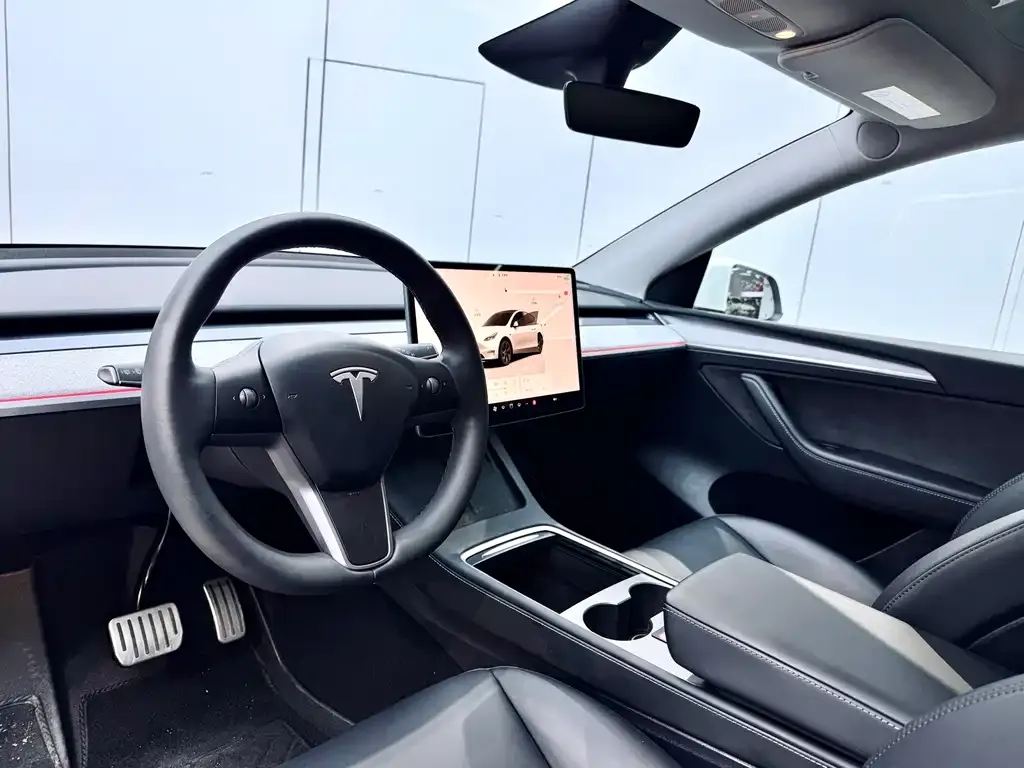 Tesla Model Y 2024 из CN, фото 8