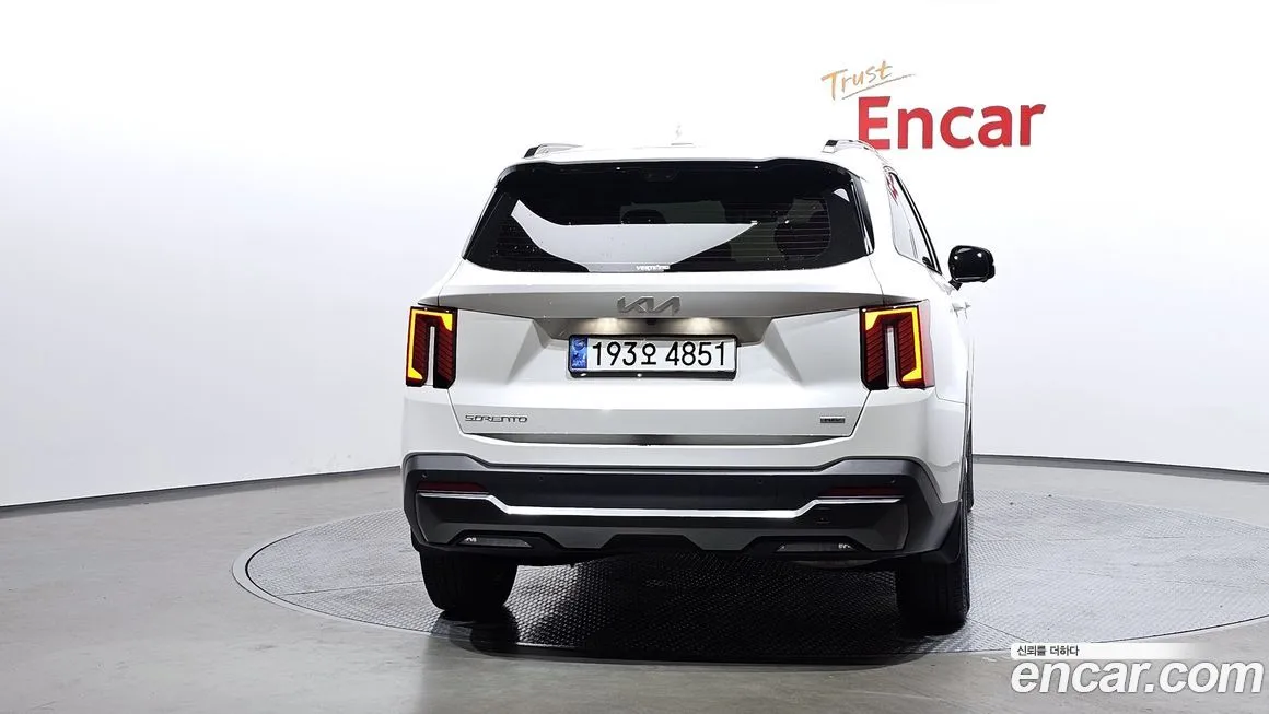 Kia Sorento — фото 4