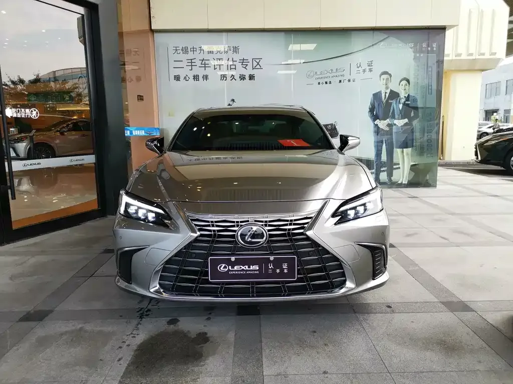 Lexus ES 2025 из CN, фото 2