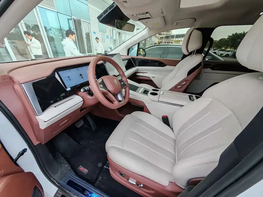 BYD Xia 2025 из CN, фото 7