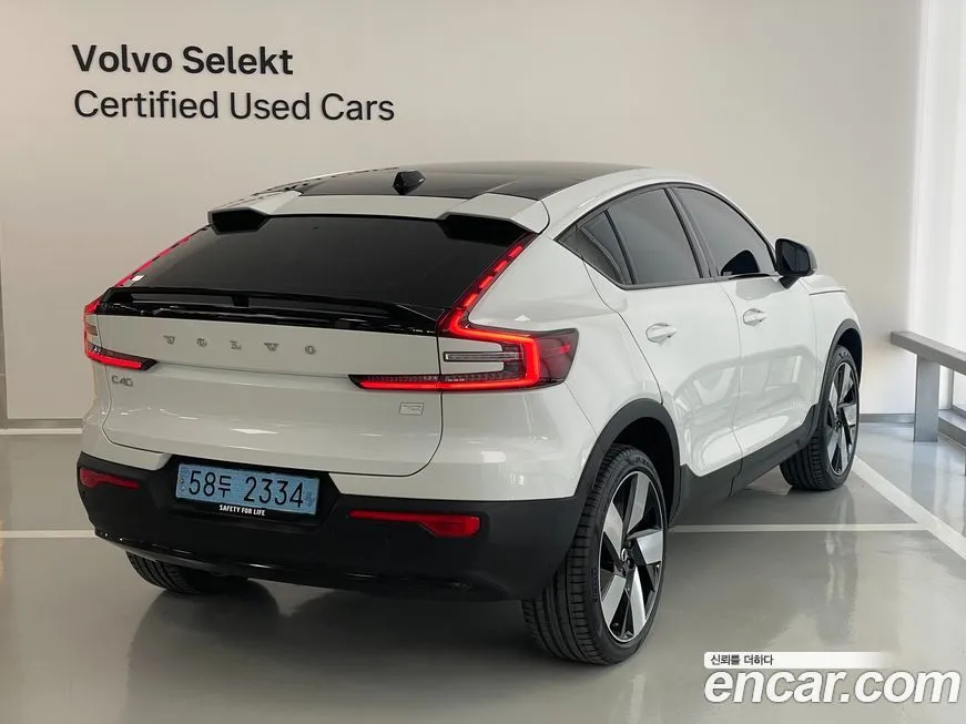 Volvo C40 2024 из KR, фото 2