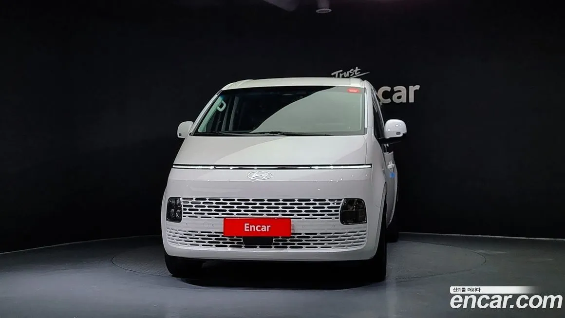 Hyundai Staria — фото 3