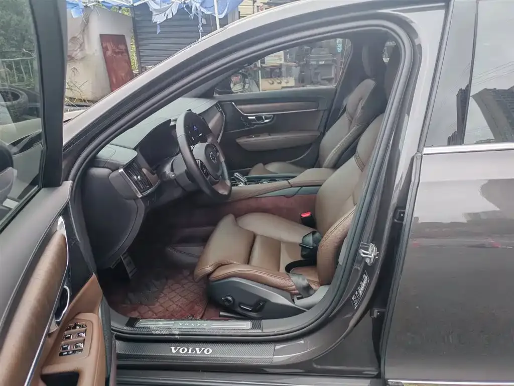 Volvo S90 2021 из CN, фото 3