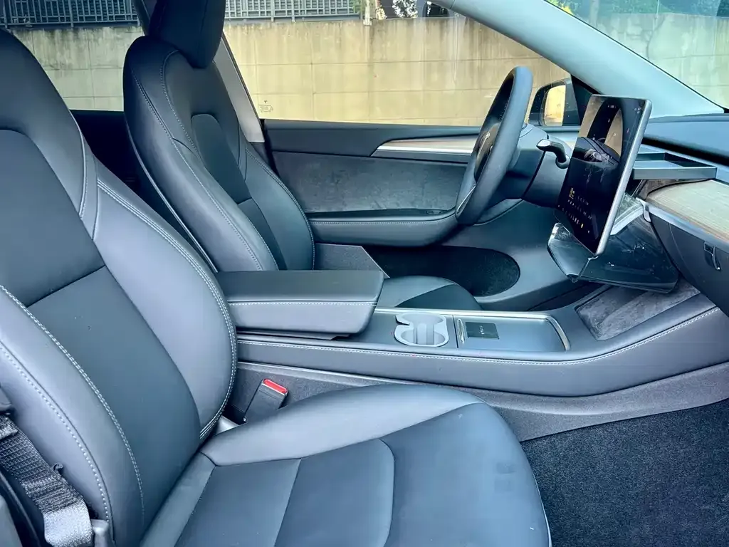 Tesla Model Y 2022 из CN, фото 9