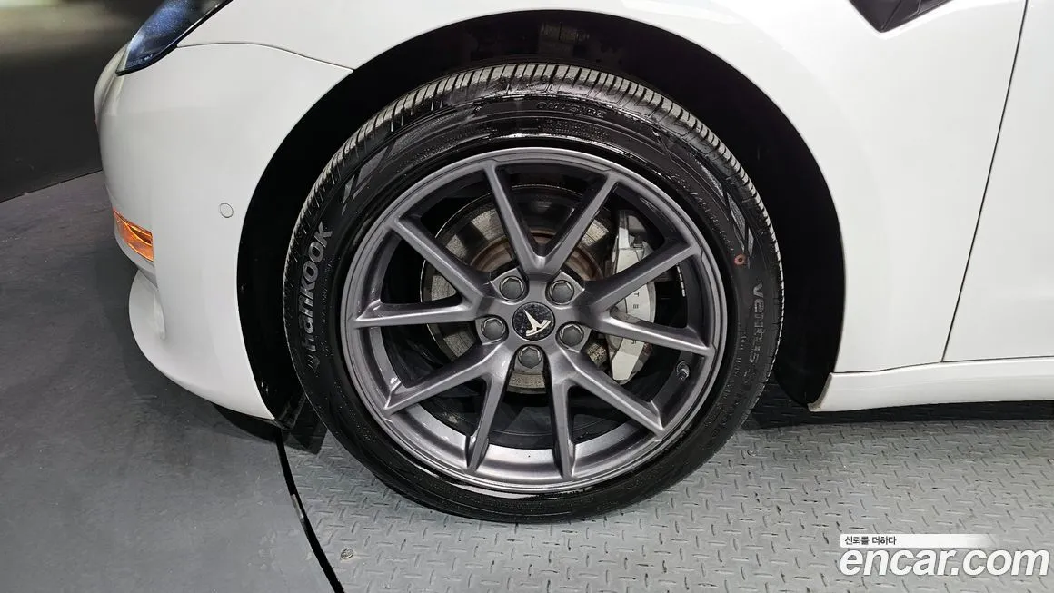 Tesla Model 3 2021 из KR, фото 5