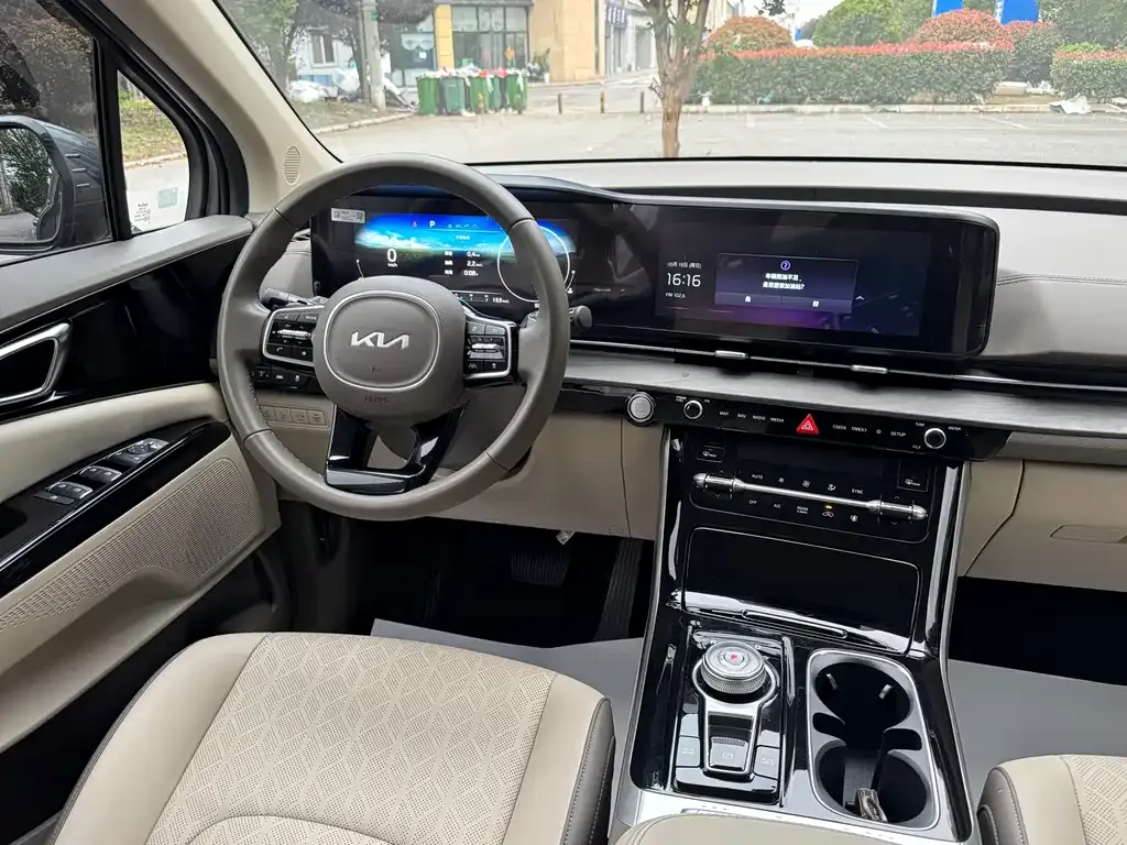 Kia Carnival 2022 из CN, фото 10