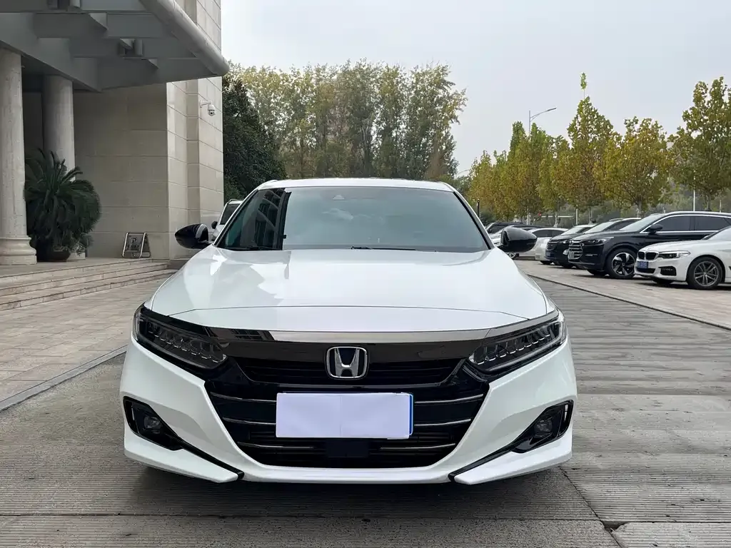 Honda Accord 2023 из CN, фото 2
