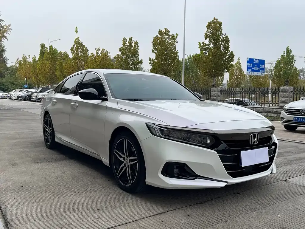 Honda Accord 2023 из CN, фото 3