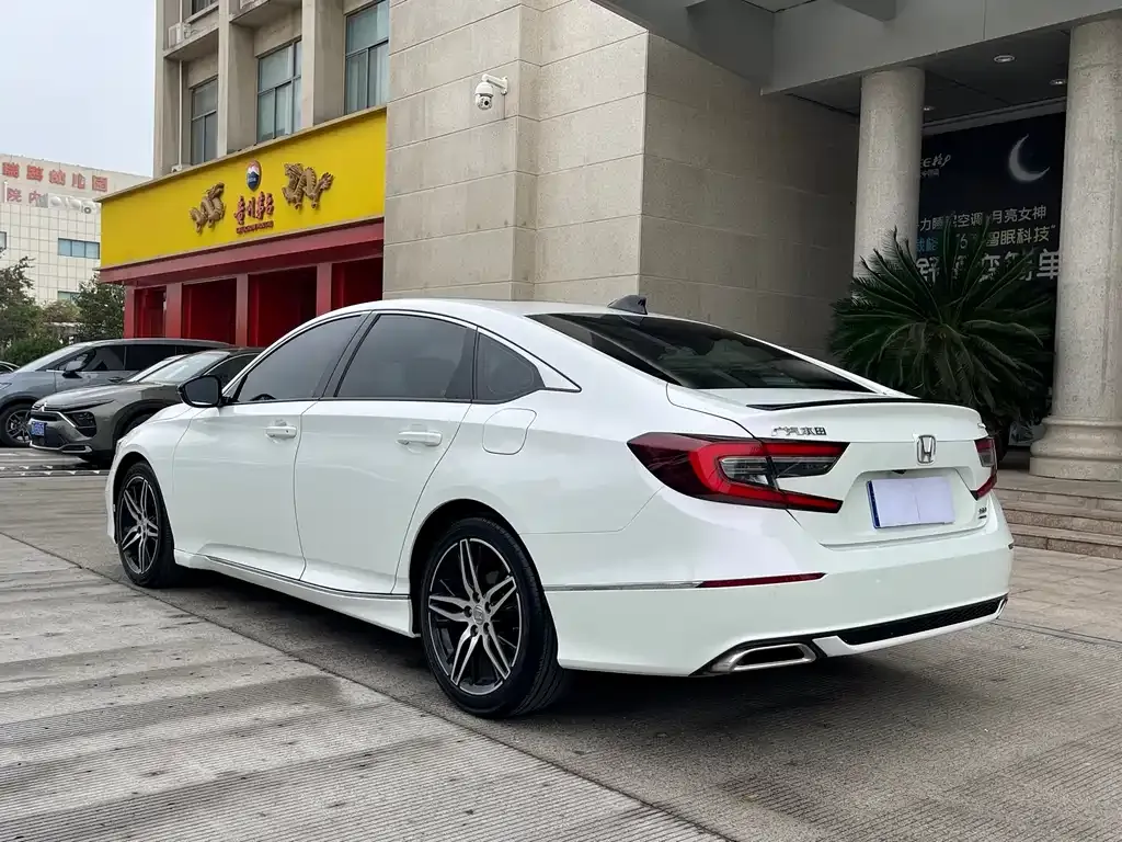 Honda Accord 2023 из CN, фото 5