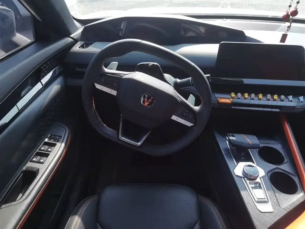 Changan UNI-V 2023 из CN, фото 3