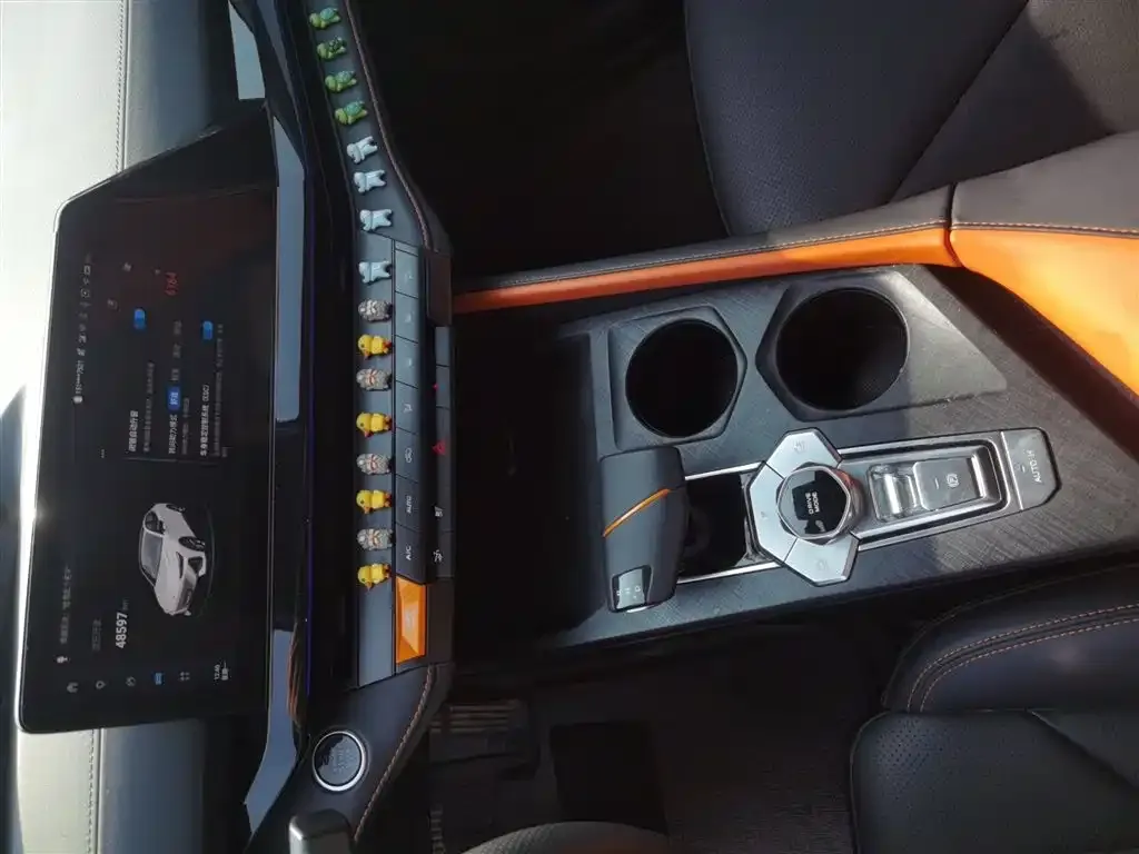 Changan UNI-V 2023 из CN, фото 6
