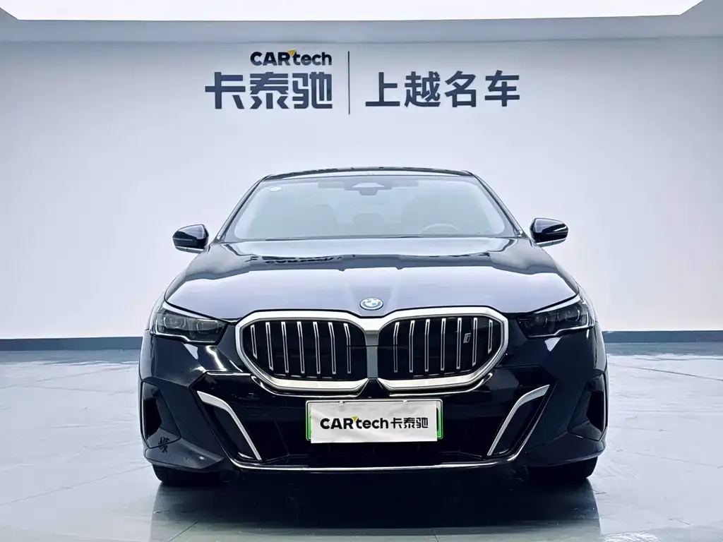 BMW i5 2024 из CN, фото 2