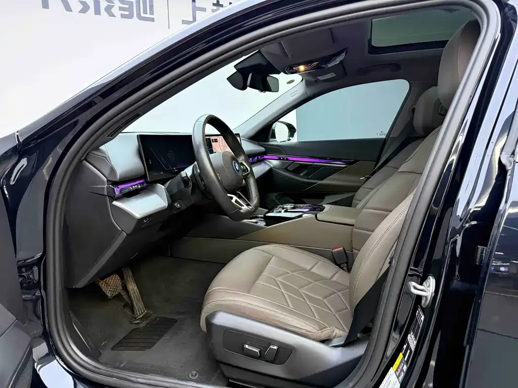 BMW i5 2024 из CN, фото 9