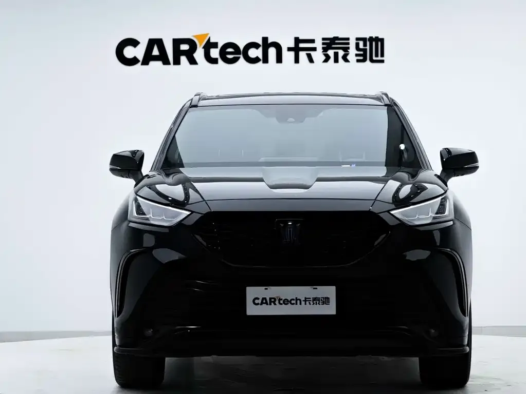 Toyota Crown Kluger 2023 из CN, фото 6