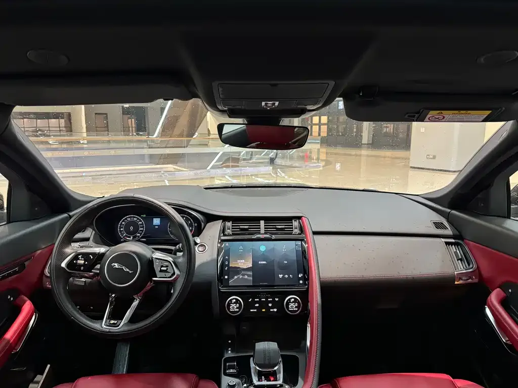 Jaguar E-PACE 2023 из CN, фото 4