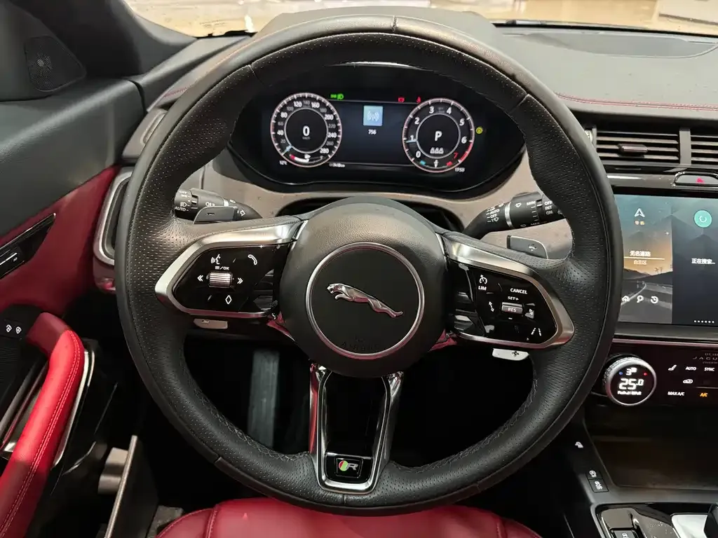 Jaguar E-PACE 2023 из CN, фото 6