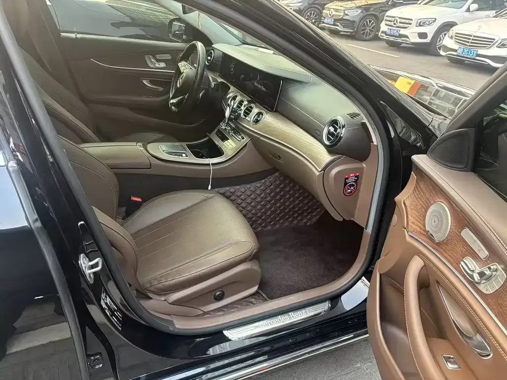 Mercedes-Benz E-Class 2022 из CN, фото 4