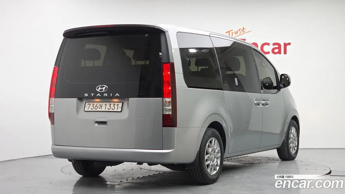 Hyundai Staria — фото 2