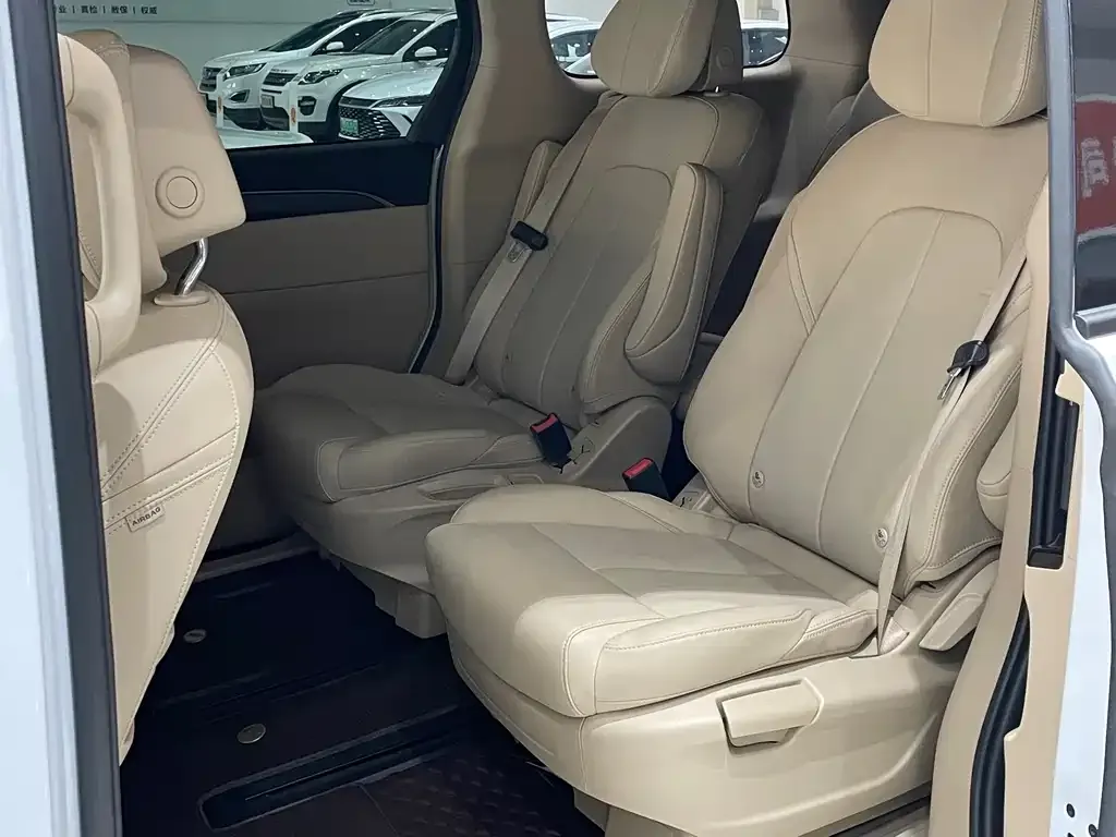 Buick GL8 Hybrid 2025 из CN, фото 8