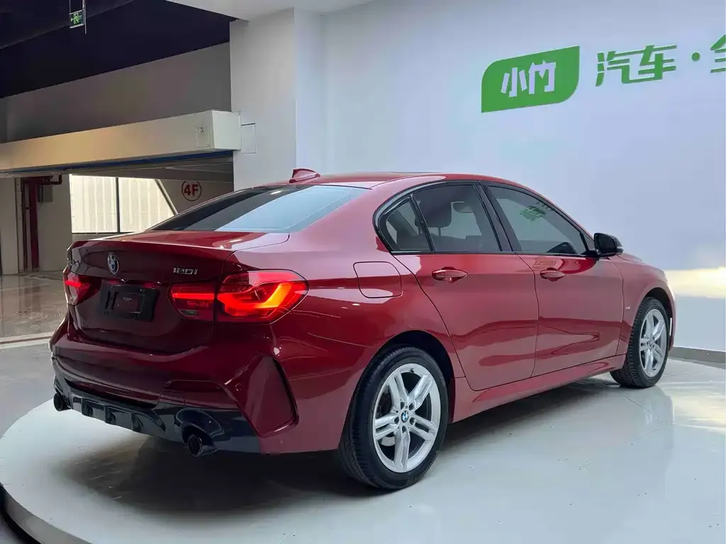 BMW 1 Series 2022 из CN, фото 6