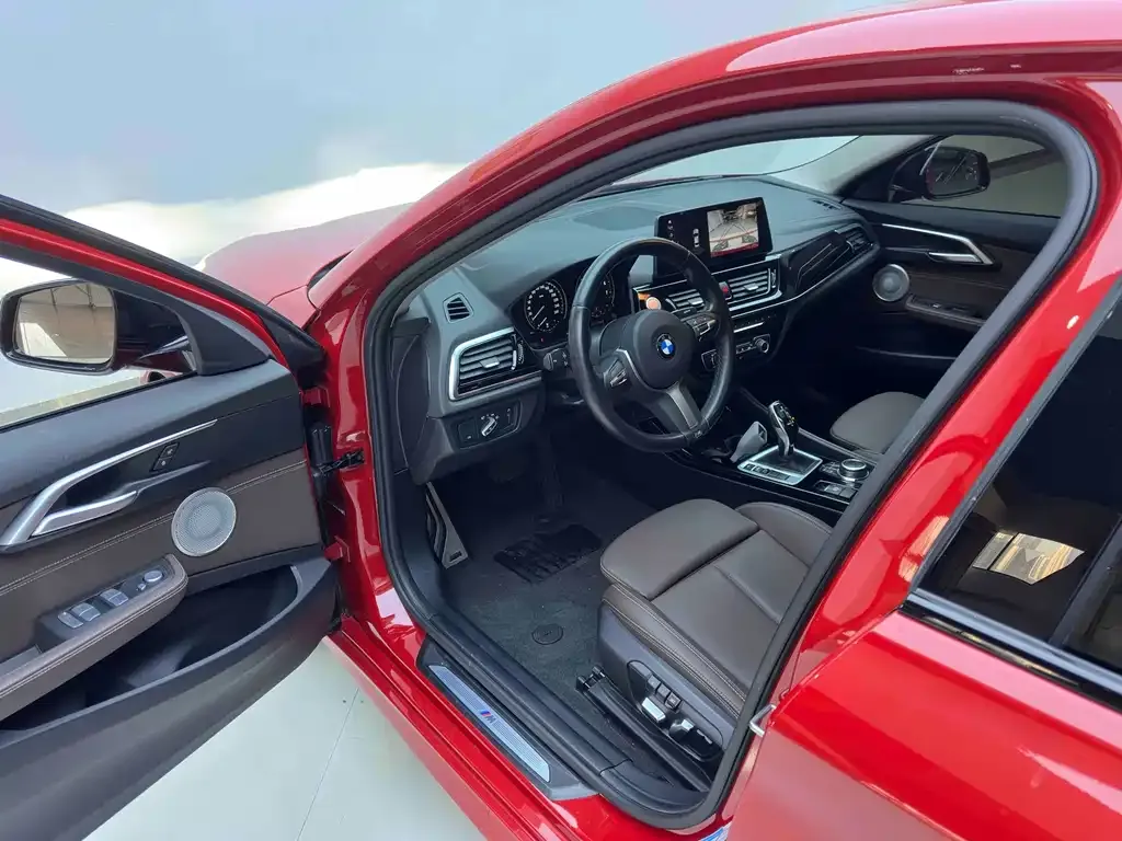 BMW 1 Series 2022 из CN, фото 9