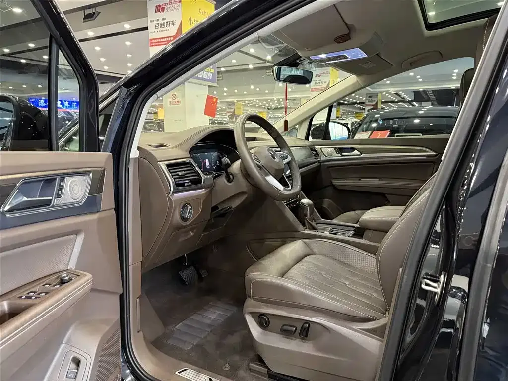 Volkswagen Viloran 2022 из CN, фото 4