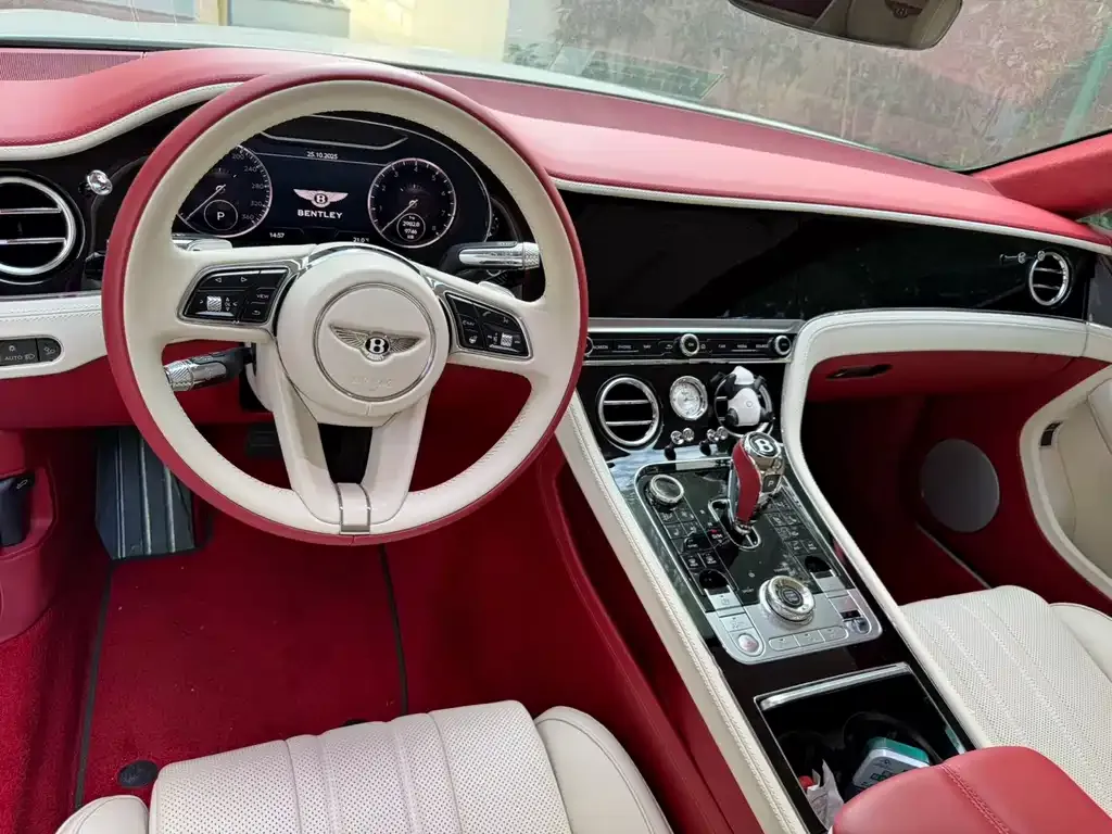 Bentley Continental 2023 из CN, фото 6