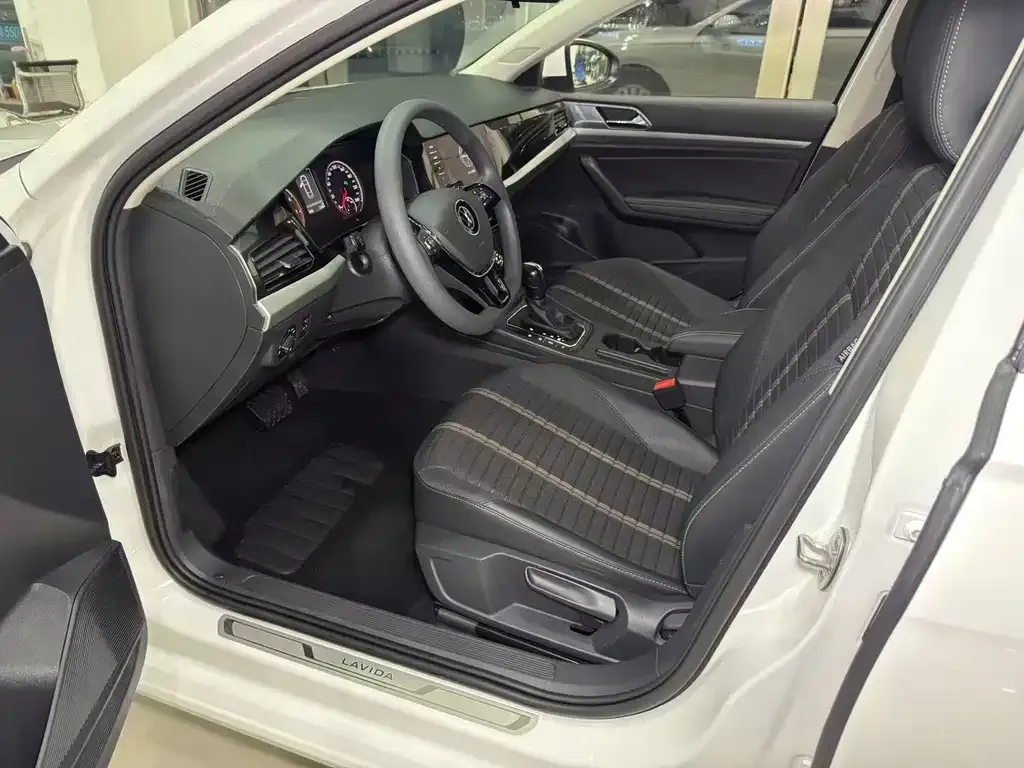 Volkswagen Lavida 2021 из CN, фото 5