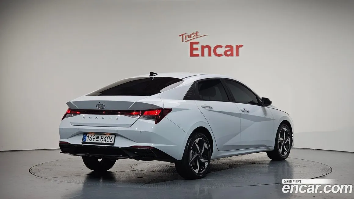 Hyundai AVANTE 2021 из KR, фото 2