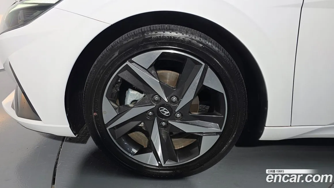 Hyundai AVANTE 2021 из KR, фото 5