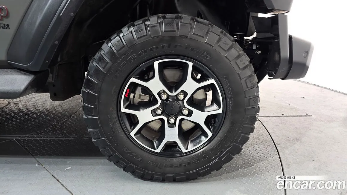 Jeep Wrangler — фото 5