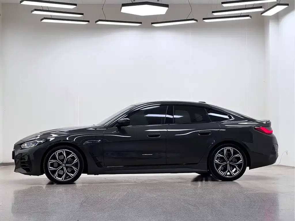 BMW 4 Series 2023 из CN, фото 4