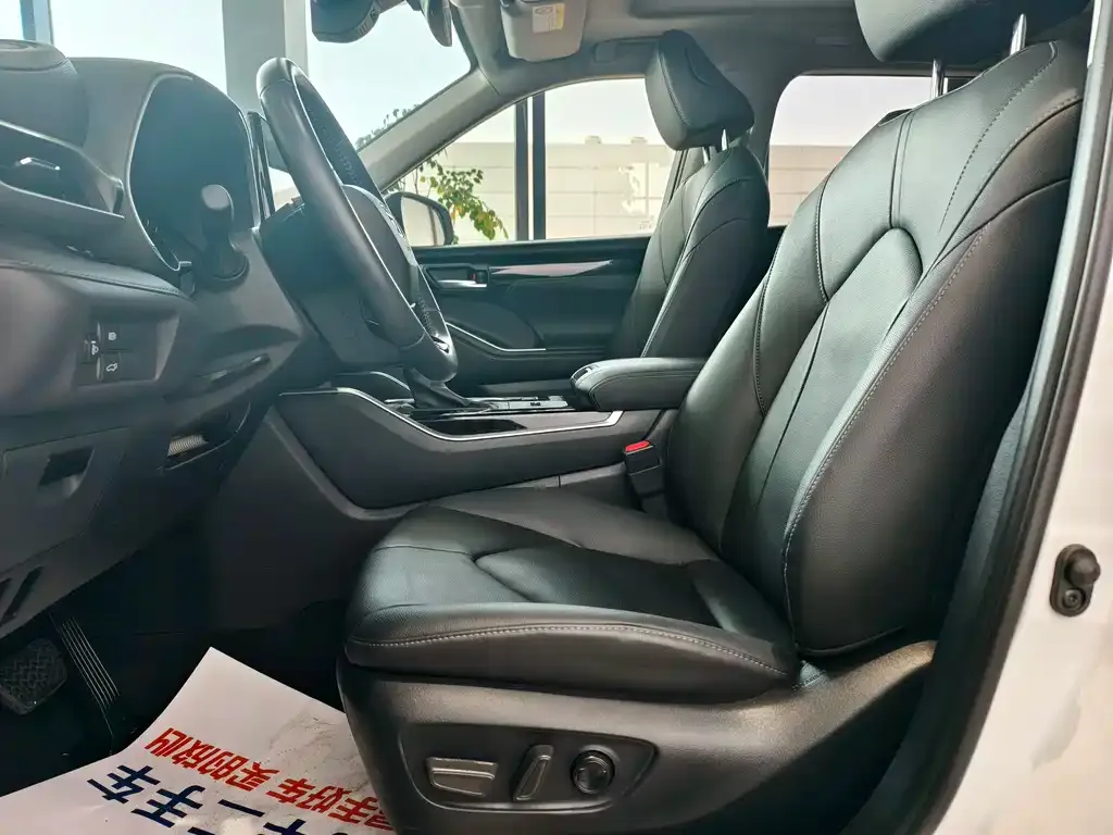 Toyota Highlander 2023 из CN, фото 6