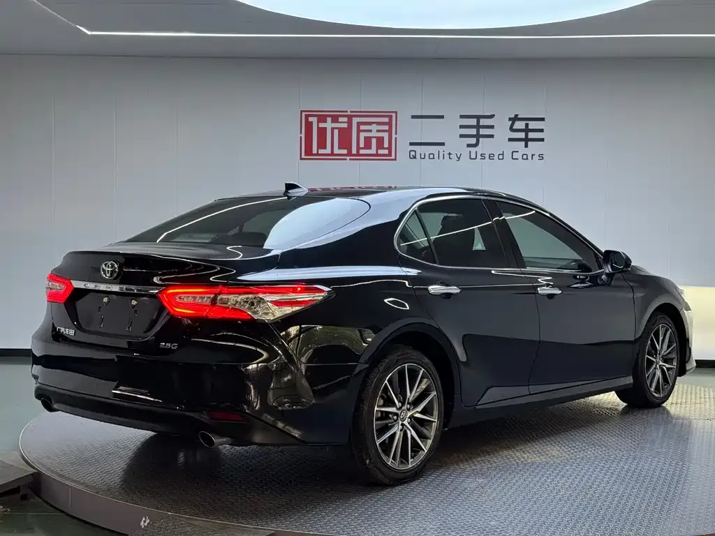 Toyota Camry 2021 из CN, фото 5