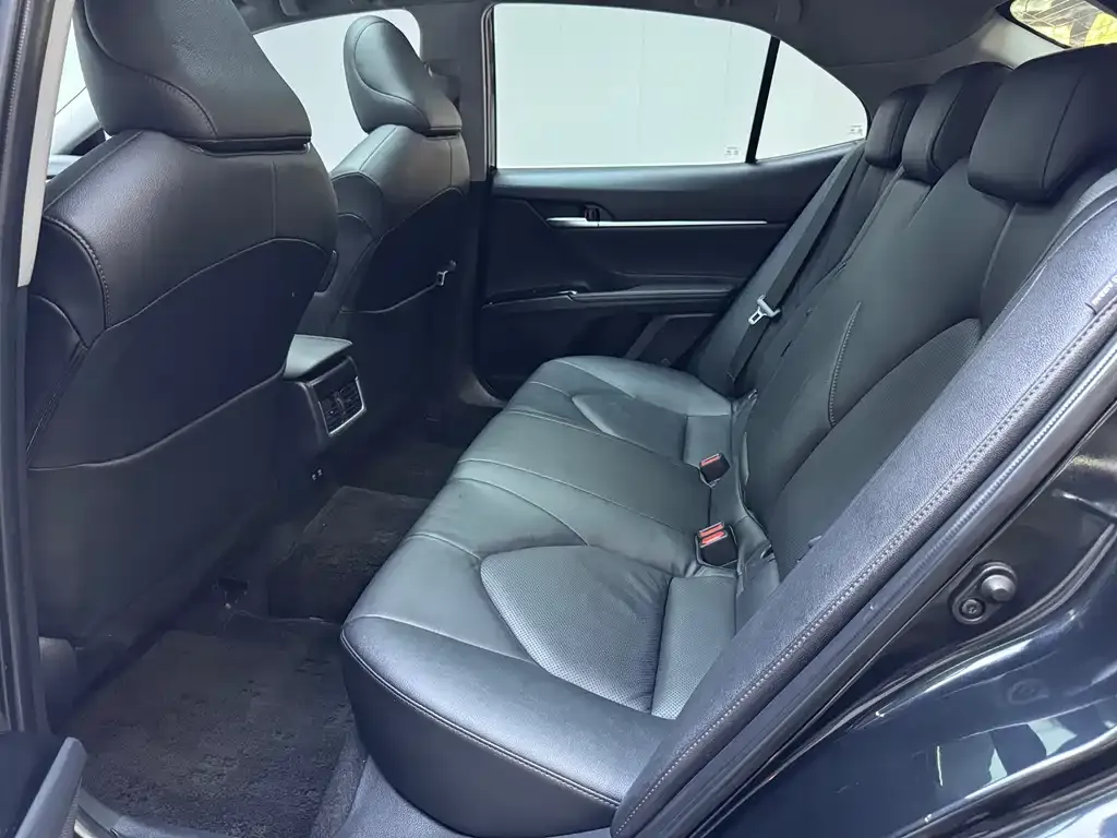 Toyota Camry 2021 из CN, фото 9