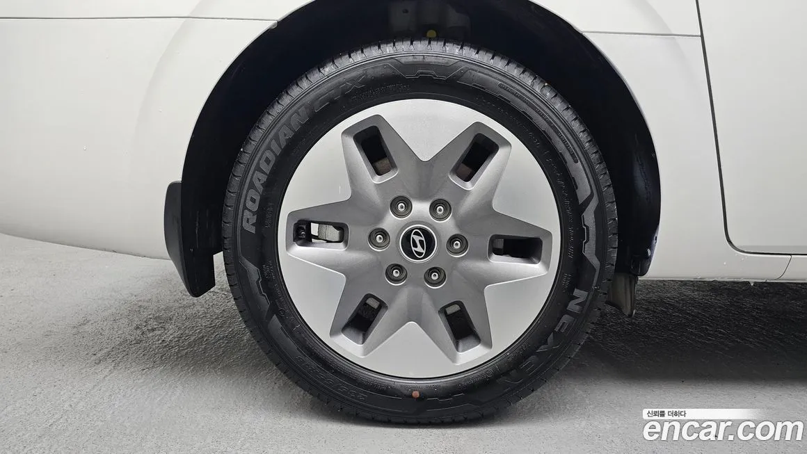 Hyundai Staria — фото 5