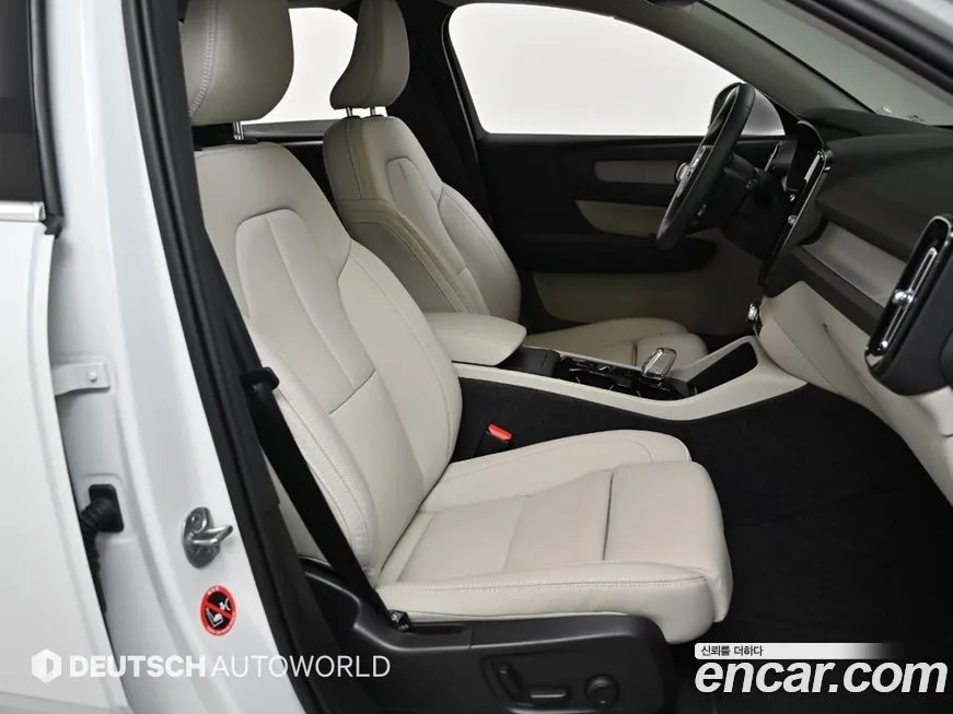 Volvo XC40 2024 из KR, фото 10