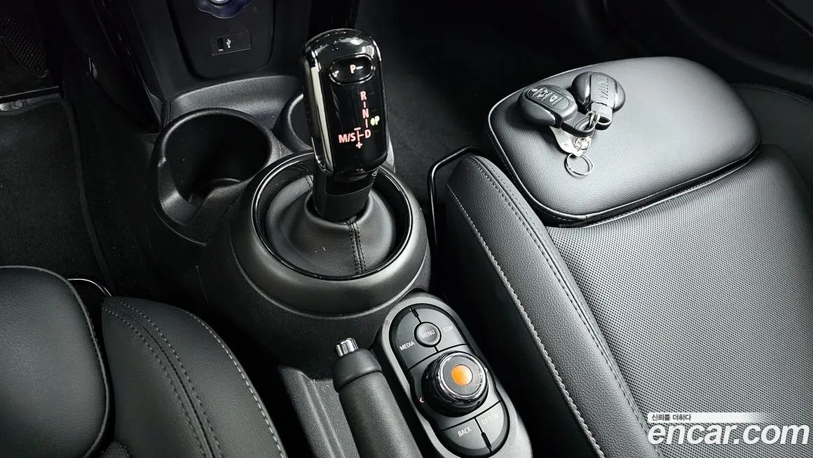 Mini Cooper 2022 из KR, фото 9