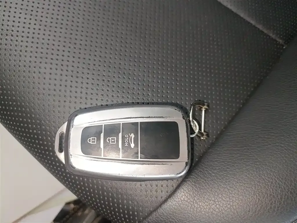 Toyota Corolla 2021 из CN, фото 9