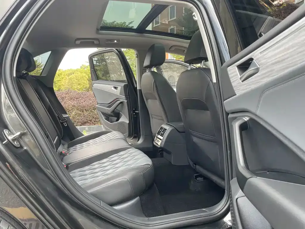 Volkswagen Sagitar 2024 из CN, фото 5