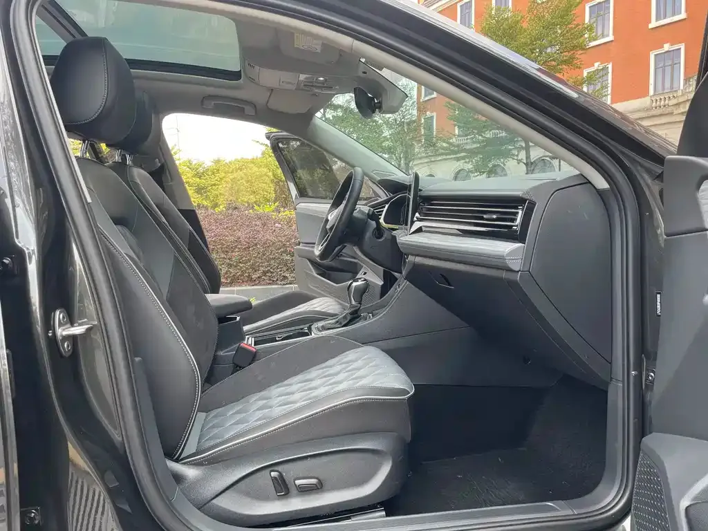 Volkswagen Sagitar 2024 из CN, фото 6