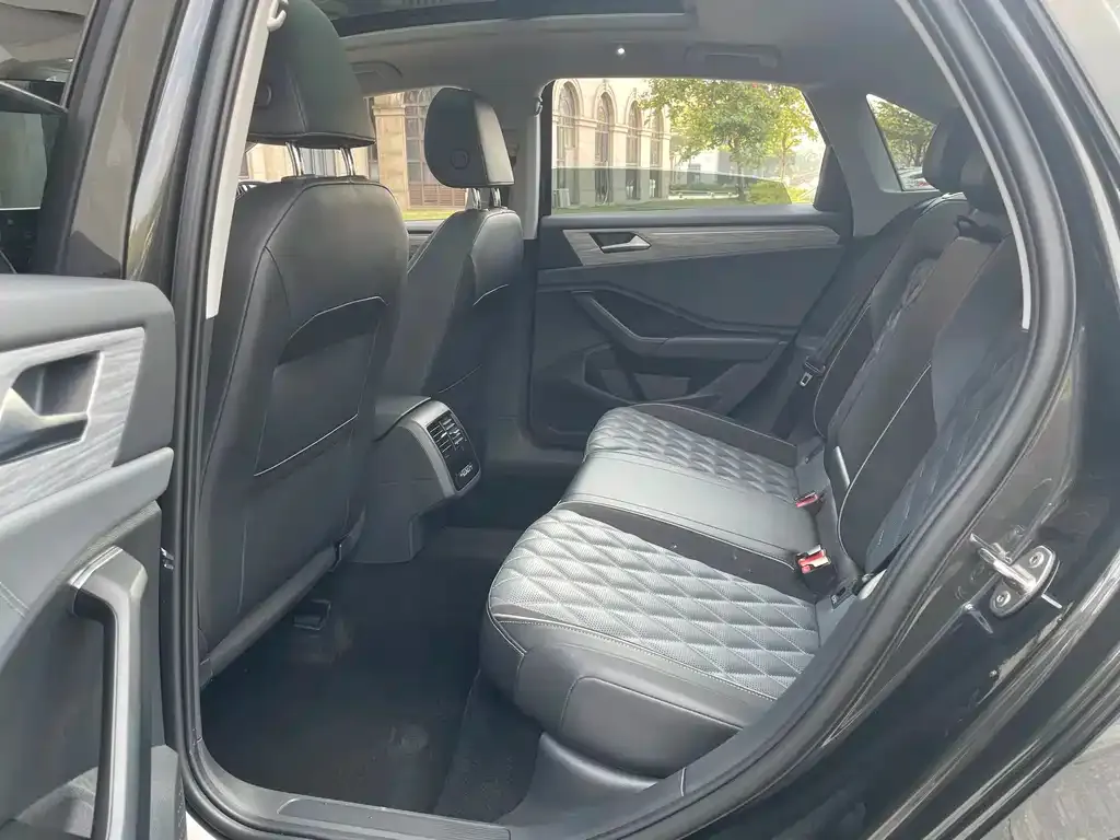 Volkswagen Sagitar 2024 из CN, фото 8