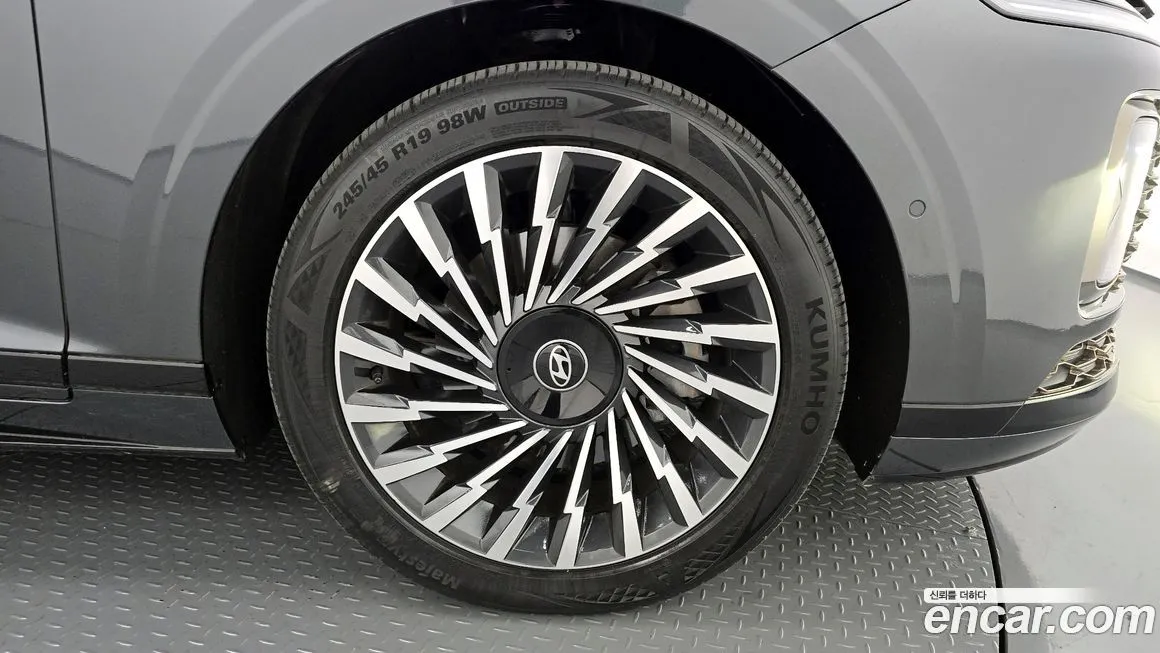 Hyundai Grandeur 2023 из KR, фото 5
