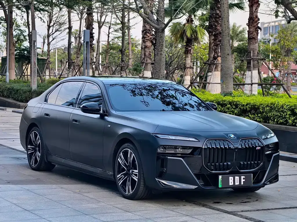 BMW i7 2025 из CN, фото 3