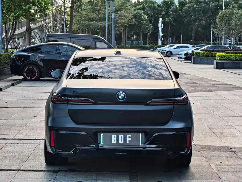 BMW i7 2025 из CN, фото 5