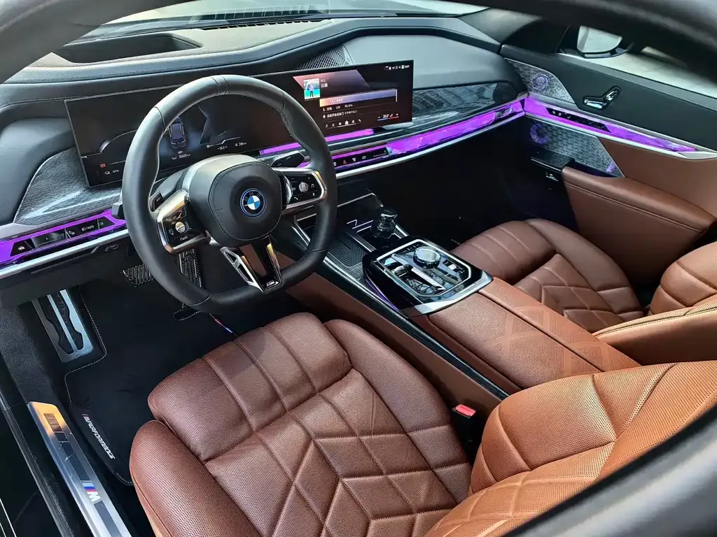 BMW i7 2025 из CN, фото 8