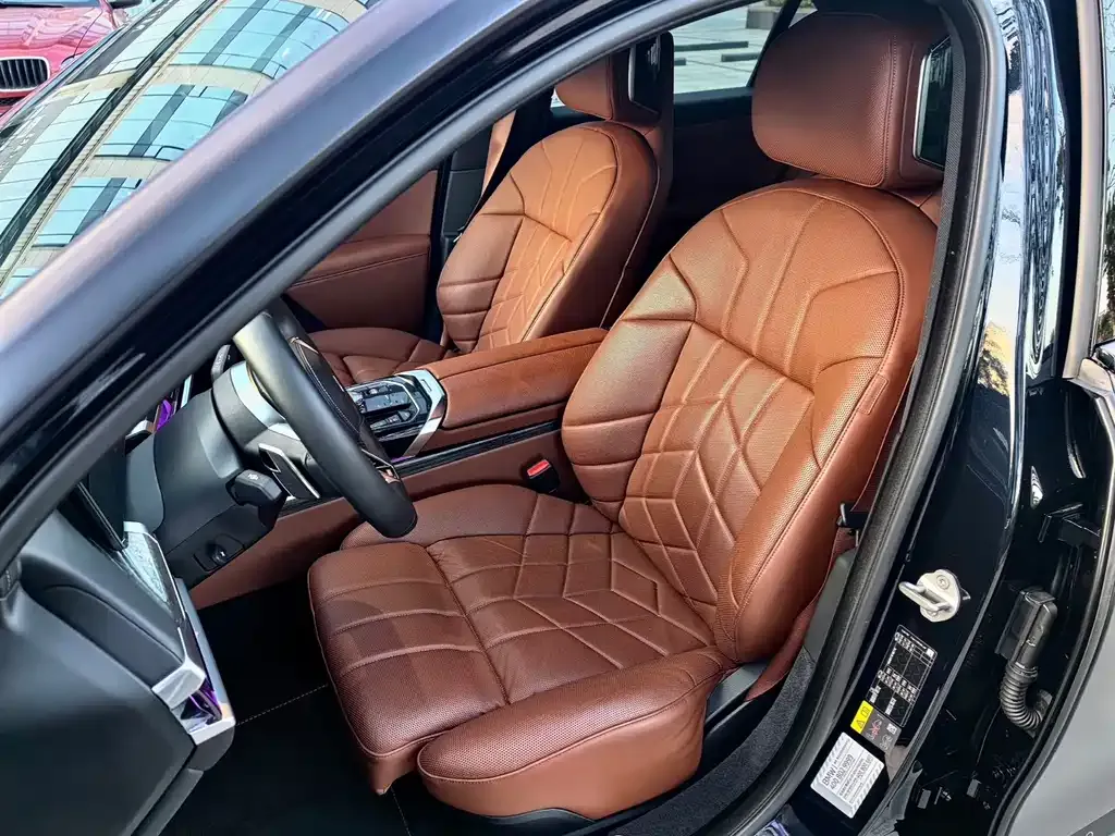 BMW i7 2025 из CN, фото 9